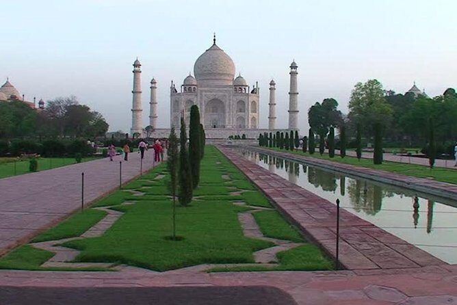 Private Day Tour of Taj Mahal and Agra Fort By Super fast train - Baby Taj (Itmad-ud-Daula): a quick 30 minutes that still counts