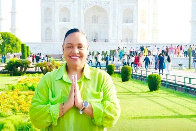 Private day tour of Taj Mahal and Agra fort by super-fast train - ALL INCLUSIVE - Lunch at a 5-Star Hotel: Included in Some Packages, Plan for Drinks