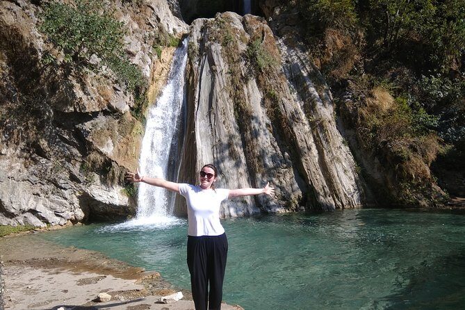 Private Day Tour - Sunrise trek Kunjapuri to Rishikesh - The 9 km downhill to Neer Garh: where the day turns into real hiking