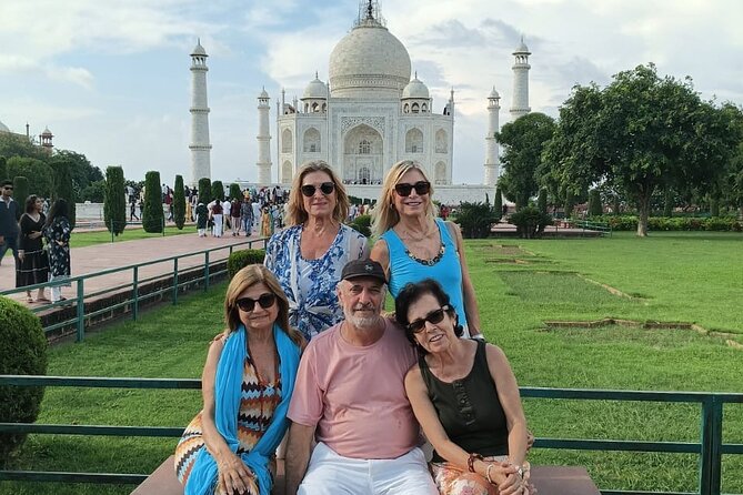 Private Day Tour to Taj Mahal and Agra fort from Delhi - The people factor: the guide’s role makes or breaks the day