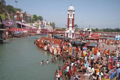 Private Day Trip to Haridwar and Rishikesh from Delhi by Car - Entering Har Ki Pauri: the Ganga’s meeting point feeling