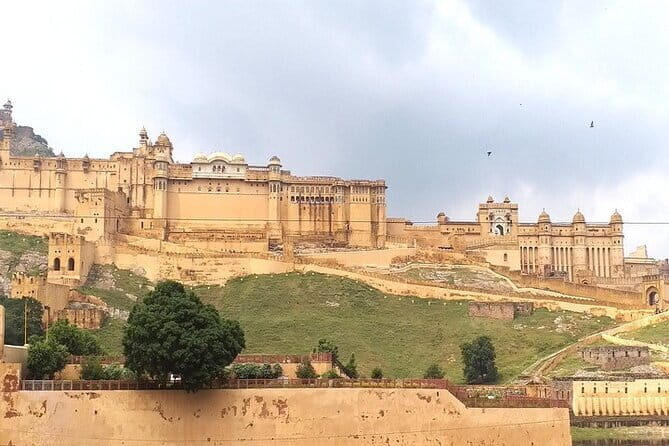 Private Delhi Jaipur Day Trip by Car - The Long Road to Jaipur: What your schedule really feels like