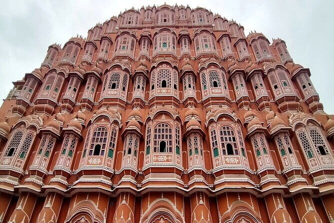 Private Delhi Jaipur Day Trip by Car - City Palace: Where royal rooms meet courtyards and galleries