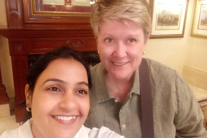 Private Delhi Shopping Tour with Female Expert - Why a female-led shopping consultant changes the whole day