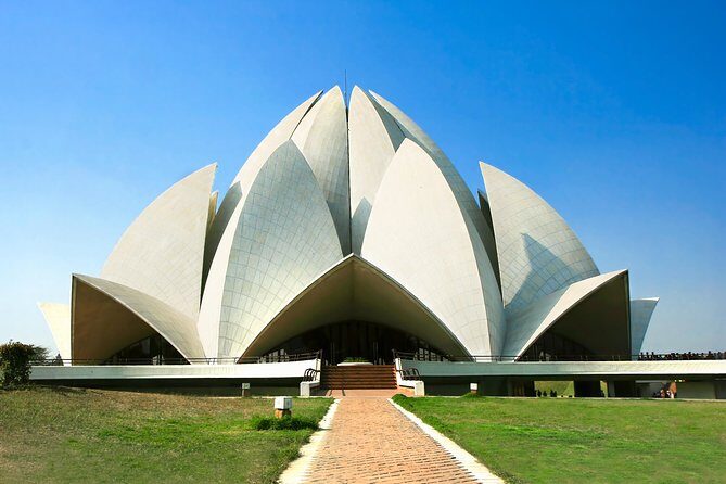 Private Delhi Tour: Lotus Temple, Qutub Minar and Dilli Haat - Who this private tour suits best (and who should think twice)