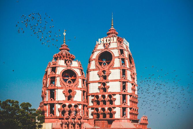 Private Delhi tour with Lotus Temple, ISKCON and Connaught Place with Dinner - Connaught Place and Janpath Market: Landmarks Plus Real Street Energy