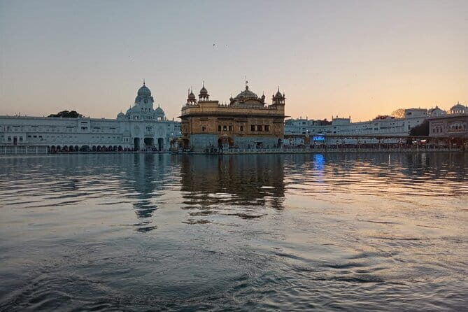Private Full-Day Amritsar Tour: The Golden Temple & Wagah Border - Key highlights that make this day work