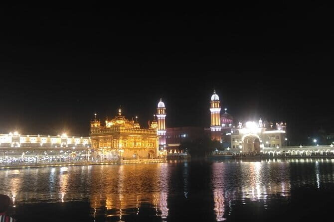 Private Full-Day Amritsar Tour: The Golden Temple & Wagah Border - Small shrines and big meaning: from Dukh Bhanjani Ber Tree to Akal Takht