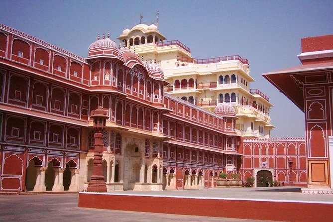 Private: Full Day Guided Jaipur City Tour - Jal Mahal: The Water Palace Seen in About 10 Minutes