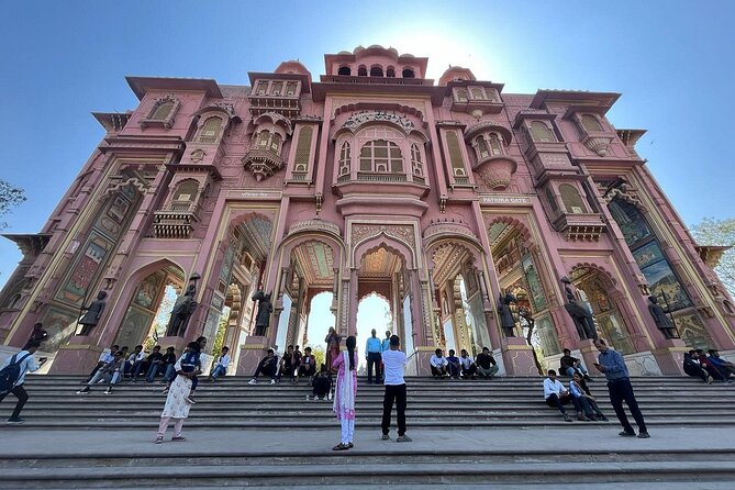 Private Full Day Guided Tour of Jaipur, India's Pink City - Royal Gaitor Tumbas: quieter royalty below Nahargarh