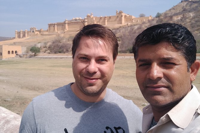 Private Full Day Jaipur Sightseeing With Tickets - Bapu Bazaar shopping: souvenirs with a local feel