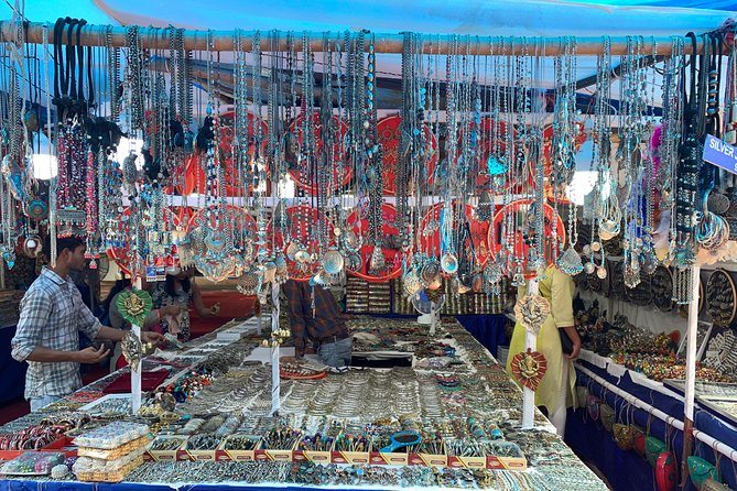 Private Full Day Shopping Tour in New Delhi - What’s Actually Included: Bottled Water and Street-Food Tastings