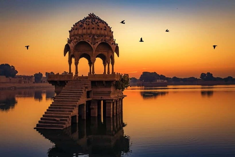 Private Full-Day Tour of Golden City Jaisalmer - Salim Singh Ki Haveli and Mandir Palace (Badal Vilas): architecture stops with a purpose