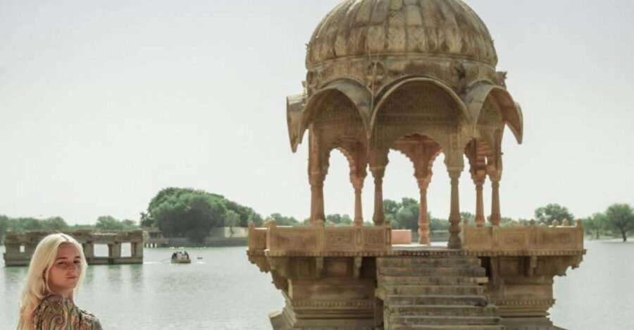Private Full Day Tour of Jaisalmer with Guide - Salim Singh ki Haveli: A Quick Photo Stop With the Right Purpose