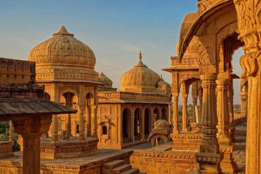 Private Full Day Tour of Jaisalmer with Guide - Patwon Ki Haveli and Mandir Palace (Badal Vilas): Ornate Architecture With Time to Look