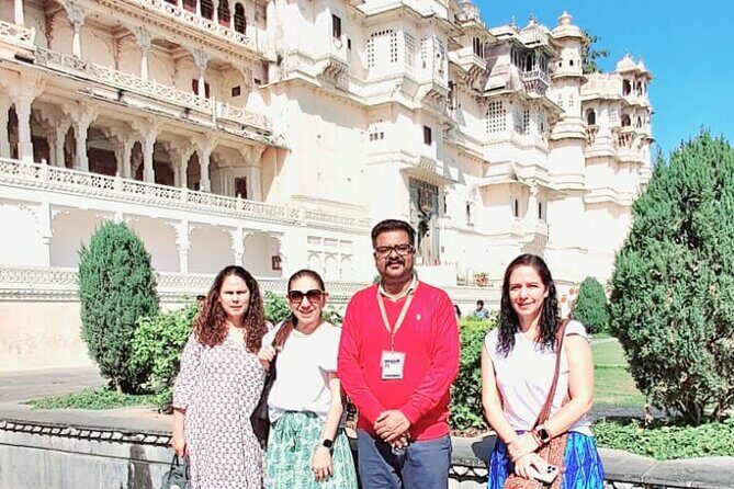 Private Full Day Udaipur Tour with Optional Guide - Bharatiya Lok Kala Mandal: Folk Arts, Museum Feel, and a Performance Window