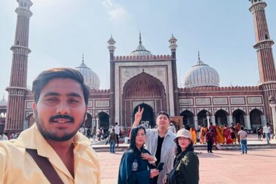 Private Full or Half Day Old and New Delhi City Tour - Jama Masjid and Old Delhi’s street rhythm: where the day comes alive