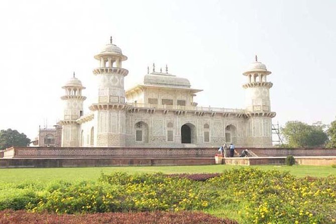 Private Golden Triangle Tour With Jodhpur From Delhi - Jaipur full day: City Palace, Hawa Mahal windows, and Jaigarh Fort views