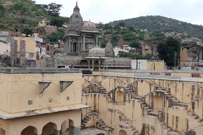 Private Guided City Tour of Jaipur - 309B, Mangala Rd pavilions: the spiritual ceremony context