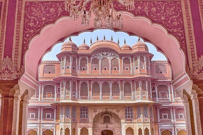 Private Guided Jaipur Tour: Amber Fort,City Palace, Water Palace - Jal Mahal / Water Palace: A Beautiful Floating Stop With a Caveat