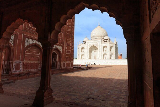 Private Guided Taj Mahal Sunrise Tour with Agra City Highlights - Agra Fort: Mughal power, courtyards, and Taj views