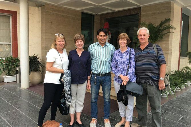 Private Guided Tour of Old and New Delhi - Old Delhi Meets New Delhi in One Long Day