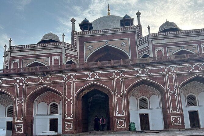 Private Half Day Delhi City Tour With Entrance Fees - Humayun’s Tomb: your longest stop and the UNESCO centerpiece