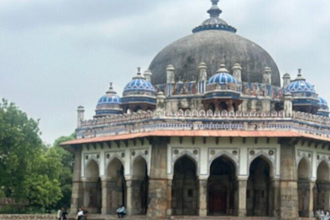 Private Half Day Delhi City Tour With Entrance Fees - Guide quality: the difference between a stop and a story