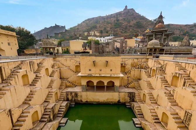 Private Jaipur City Tour by Tuk Tuk Or Car - Hawa Mahal: 953 windows and the best kind of “small” sightseeing