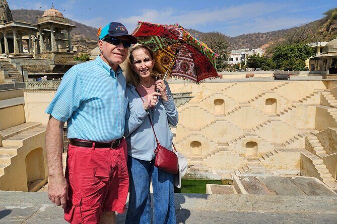Private Jaipur Half-Day: Amber Fort, Stepwell, Jal Mahal & Gaitor - A half-day that packs Jaipur in the smartest order