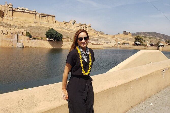 Private Jaipur Half-Day: Amber Fort, Stepwell, Jal Mahal & Gaitor - Royal Gaitor Tombs: marble carvings and the calmer side of Jaipur