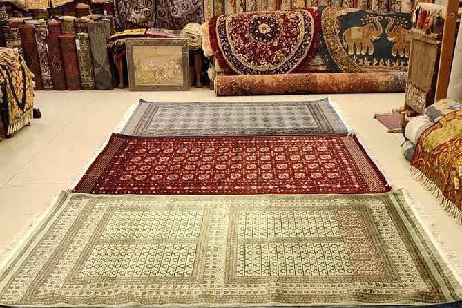 Private Jaipur Shopping Tour - Handicrafts, Textiles & Jewelry - Stop 5: Channi Carpets & Textiles for Bedding and Natural-Dye Carpets