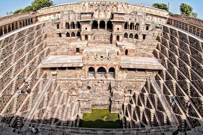 Private Jaipur Sightseeing Tour with Car and Guide - Jantar Mantar: ancient astronomy you can actually watch