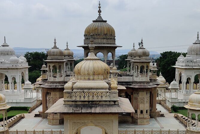 Private Jaipur Tour for Solo Female Traveler with Female Guide - Female-first Jaipur sightseeing, with a guide who sets the tone