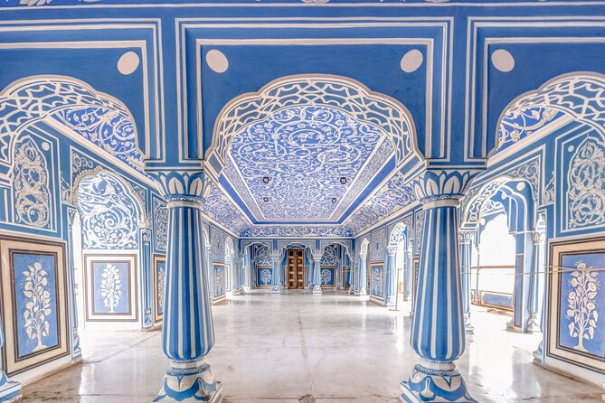 Private Jaipur Tour with Guide & All Entry Tickets - Stop 5: City Palace Complex (Where Royal Life Meets Astronomy)