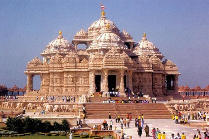 Private New Delhi Tour by Car - Why a private car day makes sense in New Delhi