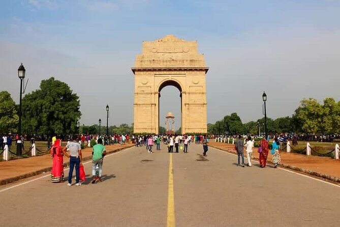Private New Delhi Tour by Car - Lotus Temple: modern calm with a clear architectural idea