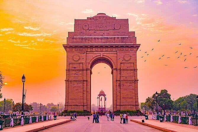 Private Old and New Delhi Full-Day Guided Tour - Old Delhi fort complex (with Diwan-i-Aam focus)