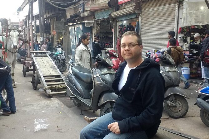 Private Old and New Delhi Tour in 8 Hours With Entrances and Lunch - Private air-conditioned transport and why it changes the whole day