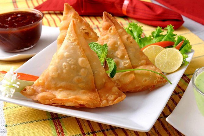 Private Old Delhi Walking And Tasting Guided Tour - Chandni Chowk and Khari Baoli: Where the Tasting Becomes Part of the Story