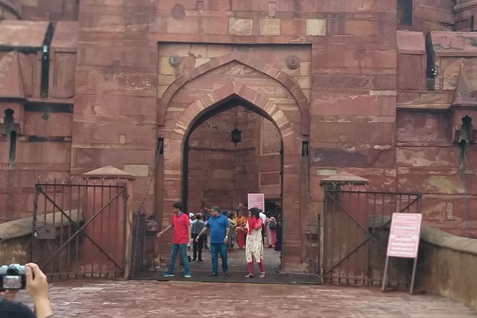 Private Same Day Taj Mahal Tour From Delhi - The Guide Names That Keep Coming Up (And What That Suggests)