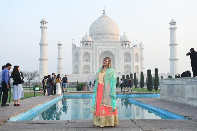 Private Skip The Line Taj Mahal Sunrise Tour - AC pickup and timing: the practical side of arriving early