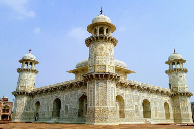 Private Skip the line Taj Mahal Sunrise Trip From Delhi By Car (All Inclusive) - Private Delhi-to-Agra transport: sedan, SUV, or Tempo Traveller
