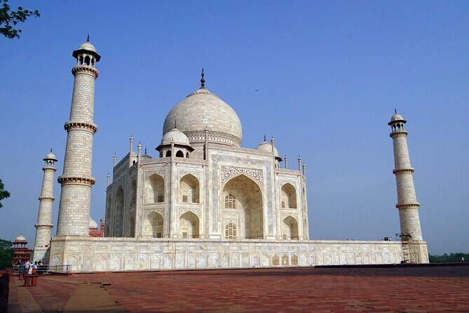 Private Sunrise Taj Mahal & Agra Day Tour from Delhi - Agra Fort: the other UNESCO stop with context