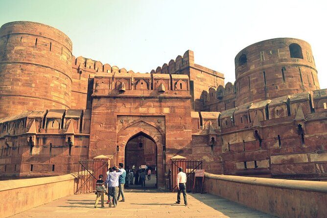 Private Sunrise Taj Mahal Agra Fort Guided Tour by Car From Delhi - Private A/C car from Delhi: what comfort buys you