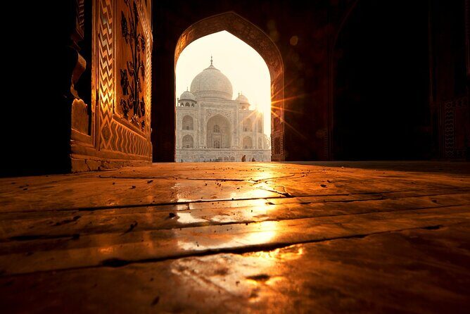 Private Sunrise Taj Mahal Tour with Agra Fort & Baby Taj - When conditions change: Fridays, fog, and shifting daylight