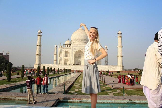 Private Sunrise Taj Mahal Tour with Agra Fort & Baby Taj - Taj Mahal at first light: how your guide changes the visit