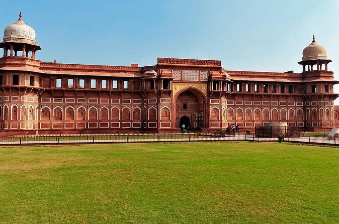 Private Taj Mahal and Agra Fort Tour from Agra City - Price and value: is $100 per person a good deal?