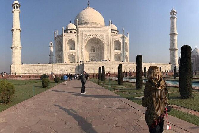 Private Taj Mahal and Fatehpur Sikri Day Trip from Jaipur - Seeing the Taj Mahal with Two Hours of Breathing Room
