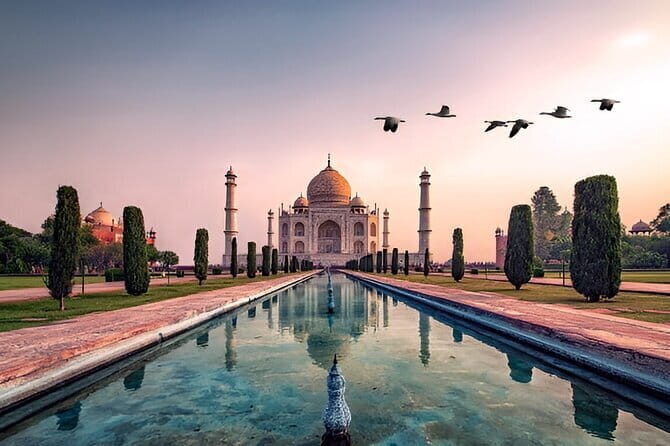 Private Taj Mahal Sunrise Tour and Agra Sightseeing from Delhi - DoubleTree by Hilton breakfast: a 5-star reset after the early hours